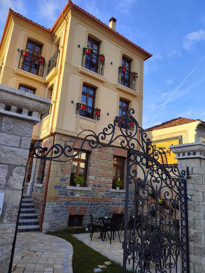 Vila Sonnet Hotel Korce Exterior photo